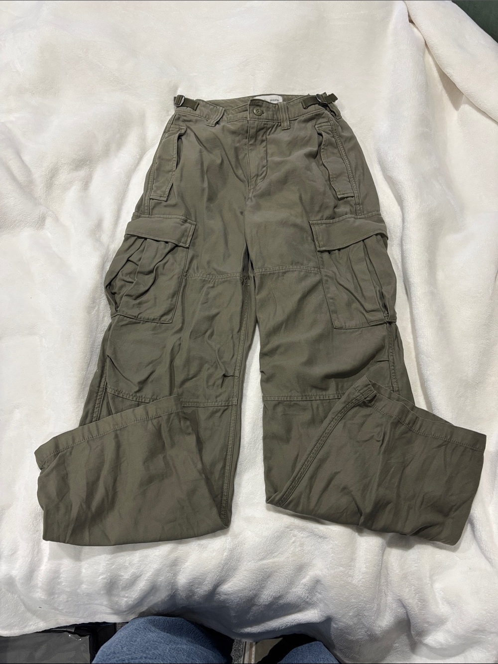TNA Supply Cargo Pant Size 0 in Olive Green